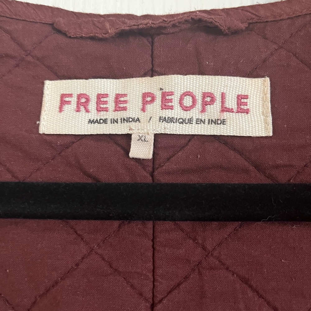 Free People vintage style quilted vest. No longer sold at fp. Size xl - Picture 3 of 3